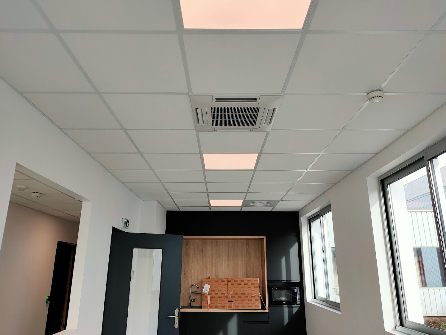 AUVERPRO — Photos 3